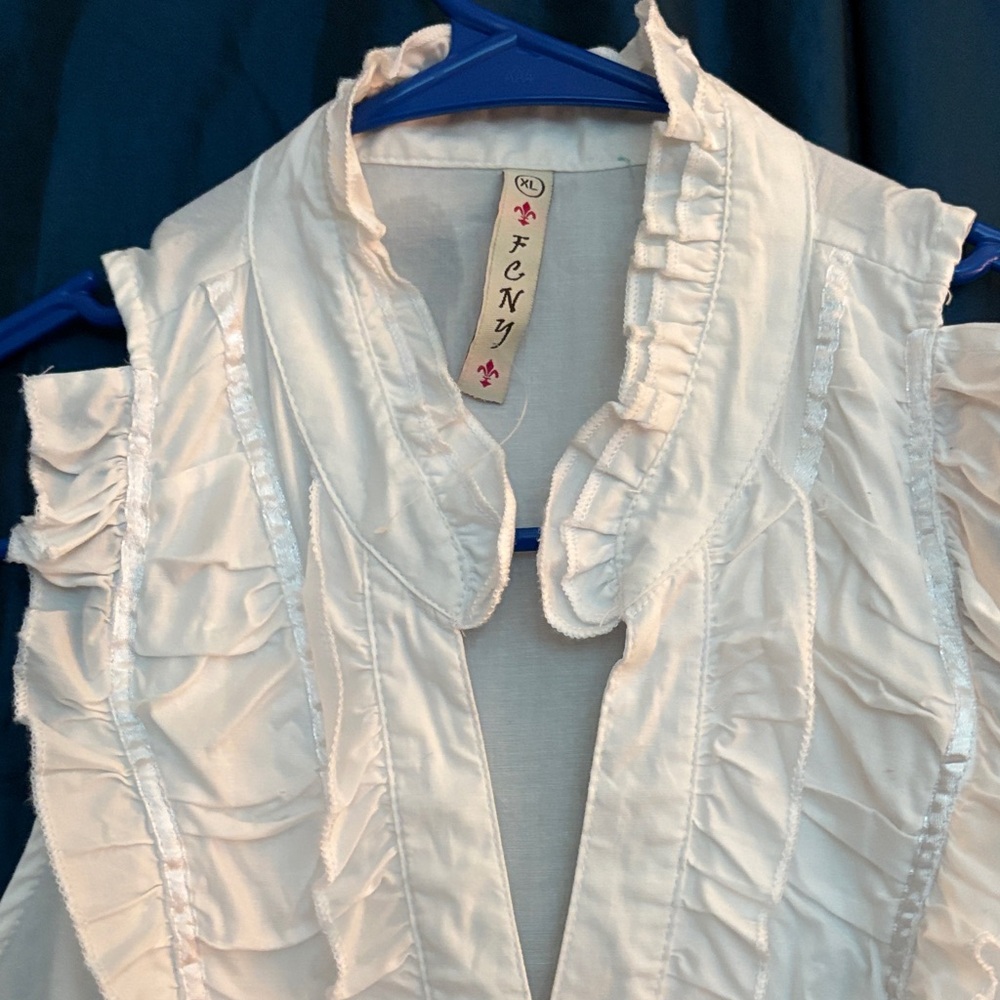 White Ruffled Sleeveless Blouse - Picture 2 of 4